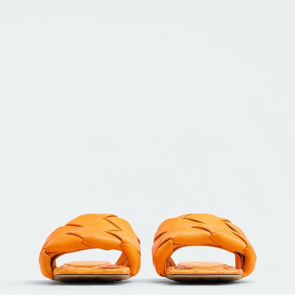 Bottega Veneta Tangerine Lido Sandals 39 - Picture 12 of 12